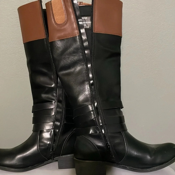 St. John’s Bay vegan leather knee high boots black and brown size 8M - Picture 2 of 5